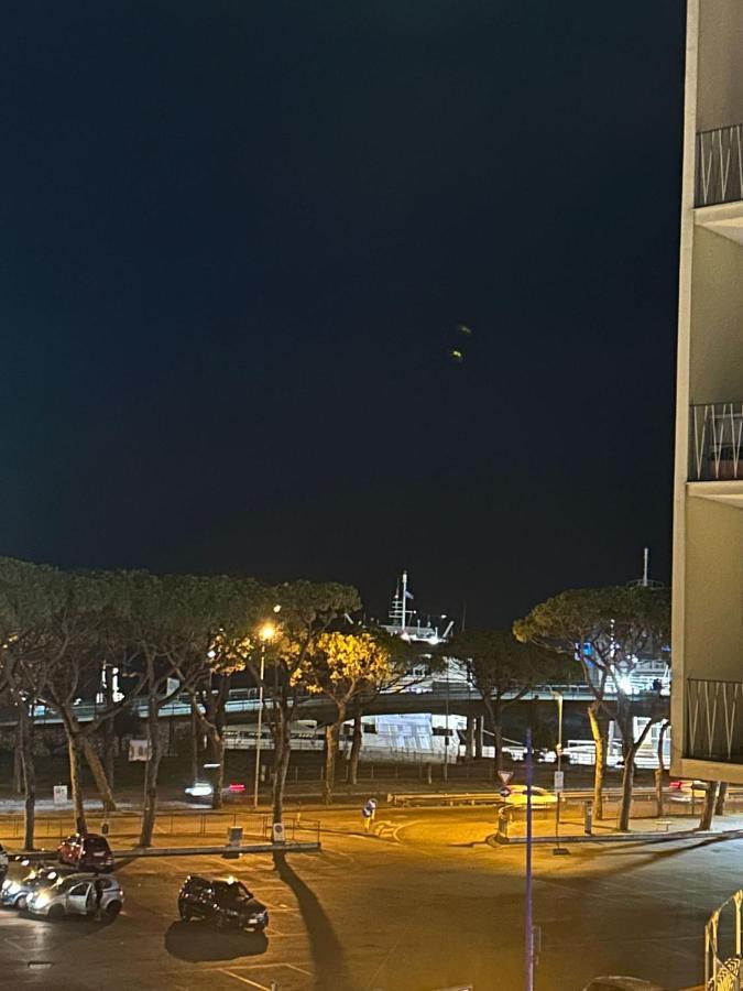 Holiday House Maurizio Formia Bagian luar foto