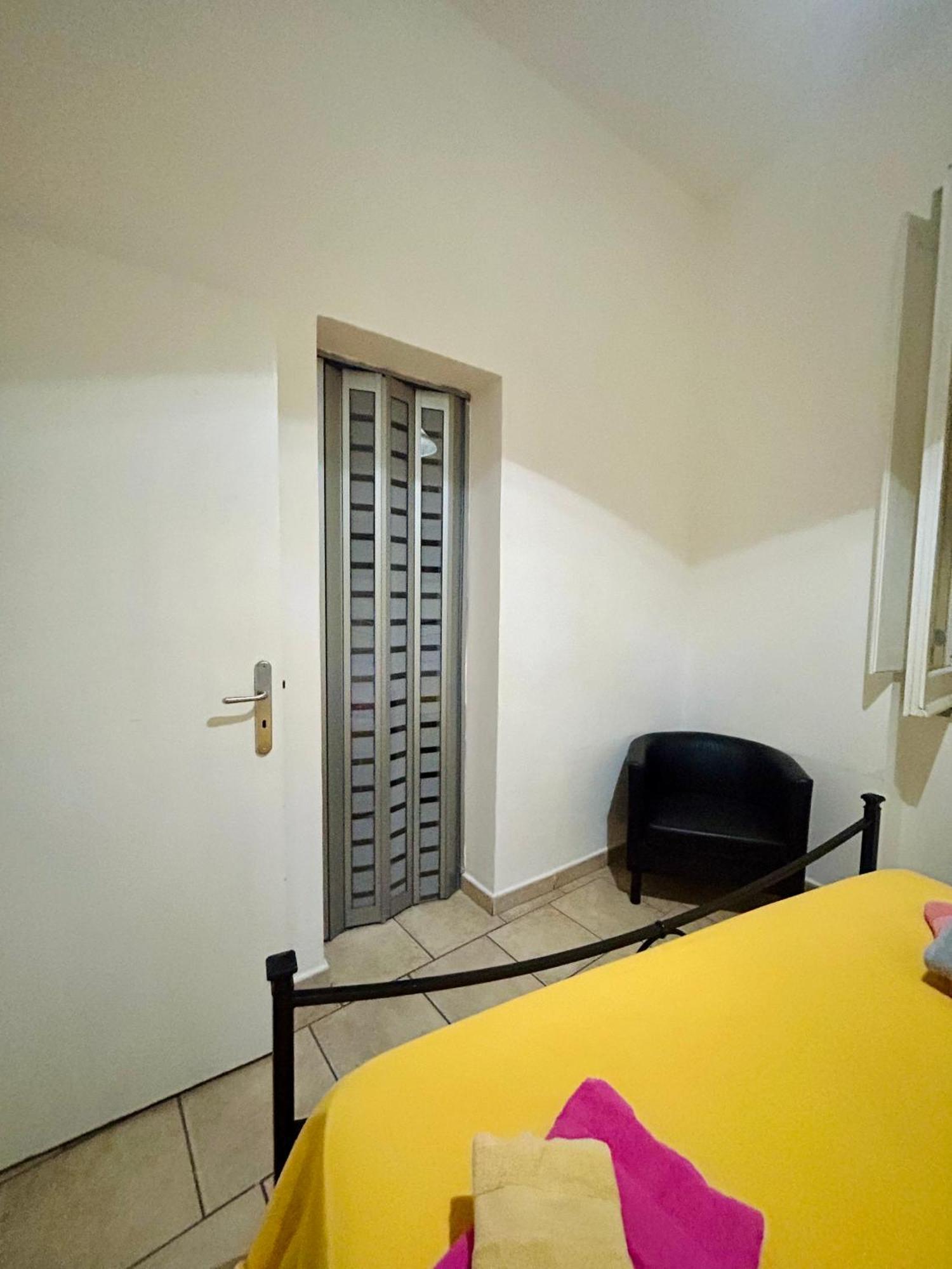 Holiday House Maurizio Formia Bagian luar foto